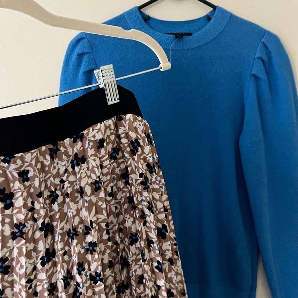 Nwot Ann Taylor Skirt And Sweater Set Size S - image 1